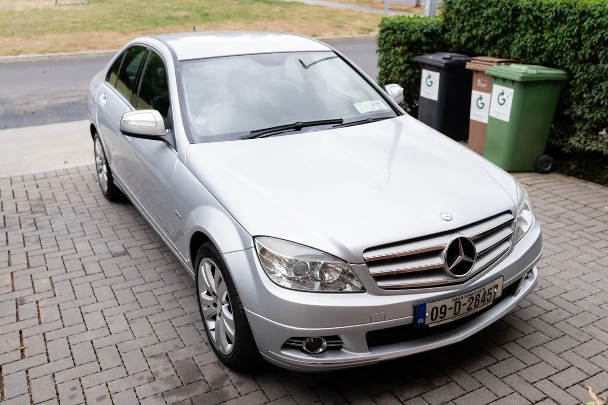 Mercedes-Benz C-Class 2009 - Image 1
