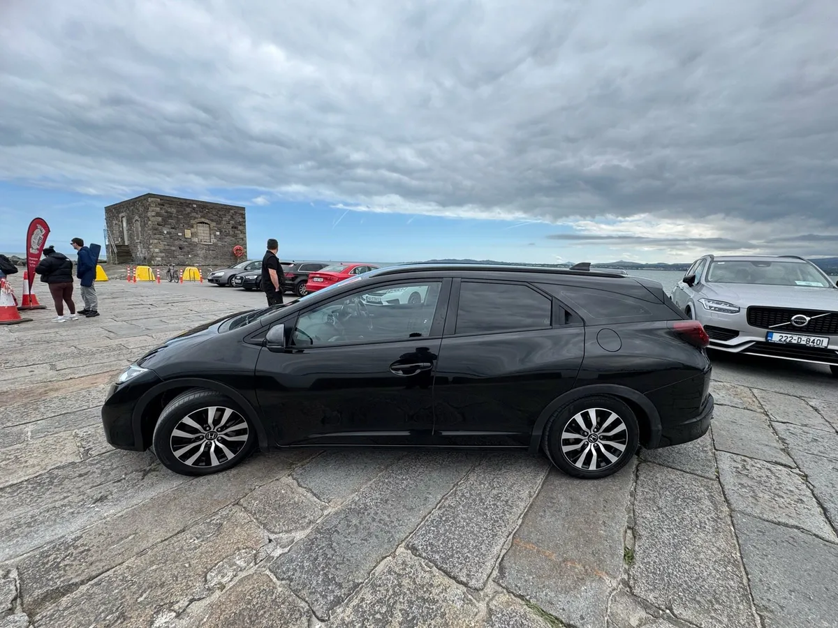Honda civic 2017 1.6 I-DTEC - Image 4