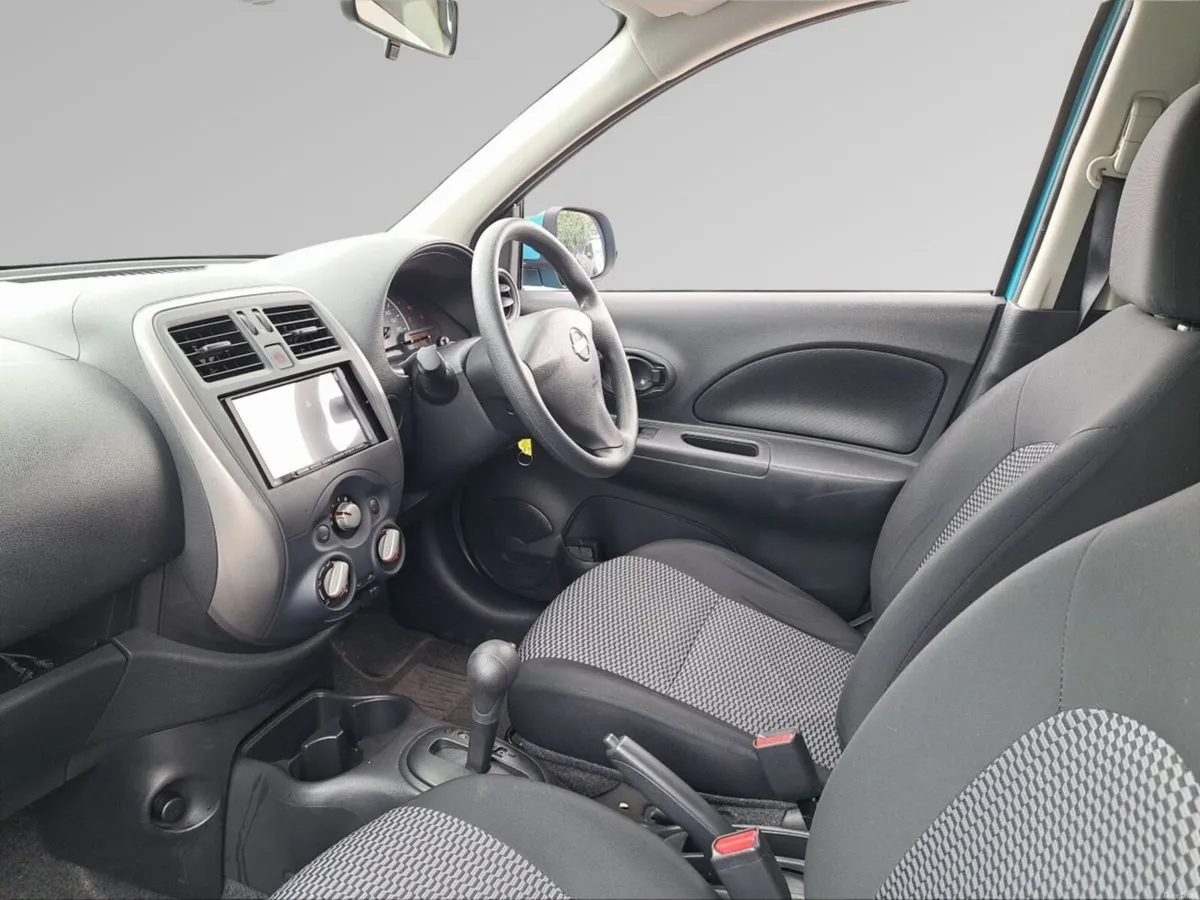 Nissan March AUTO - Image 4