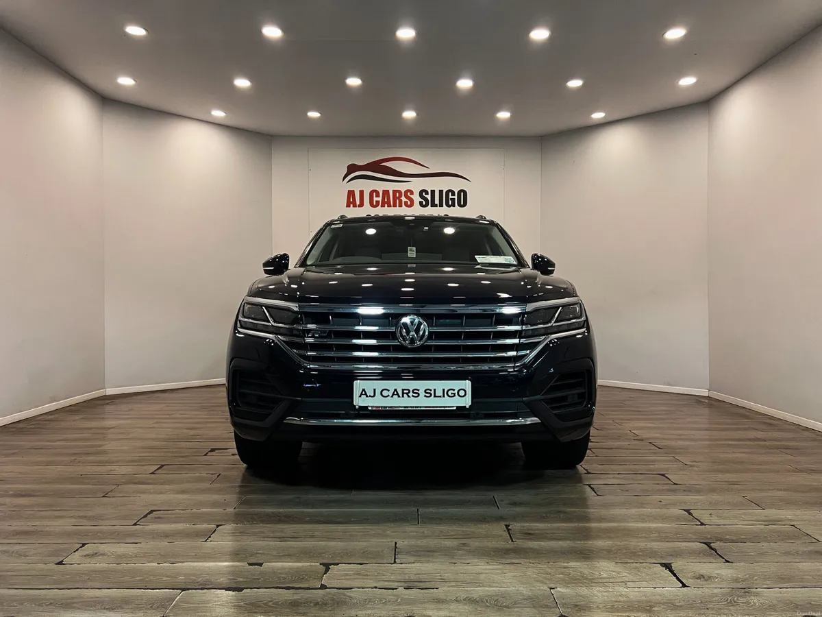 NEW SHAPE HIGH SPEC VW TOUAREG 4MOTION RLINE 2019 - Image 3