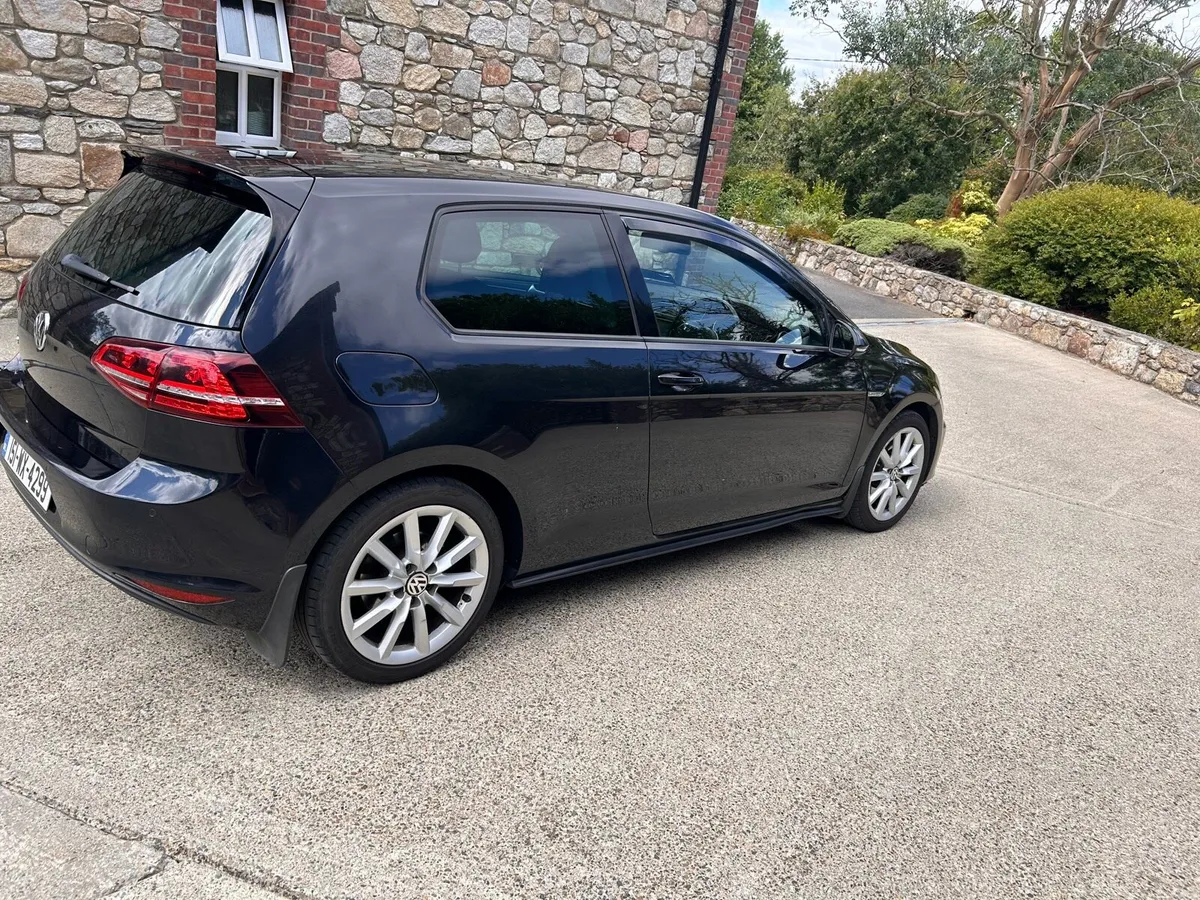 Volkswagen Golf GTD - Image 2