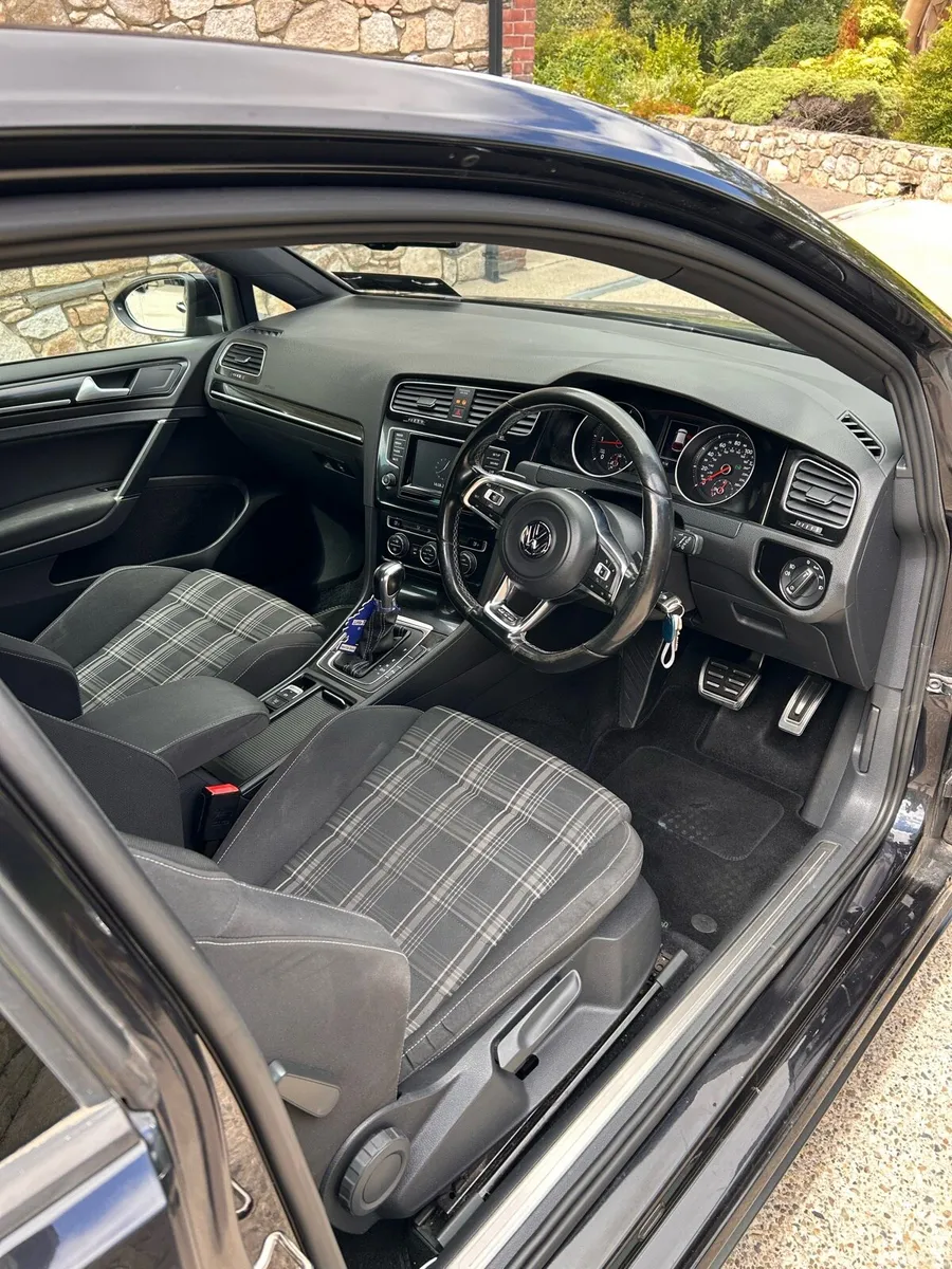 Volkswagen Golf GTD - Image 6