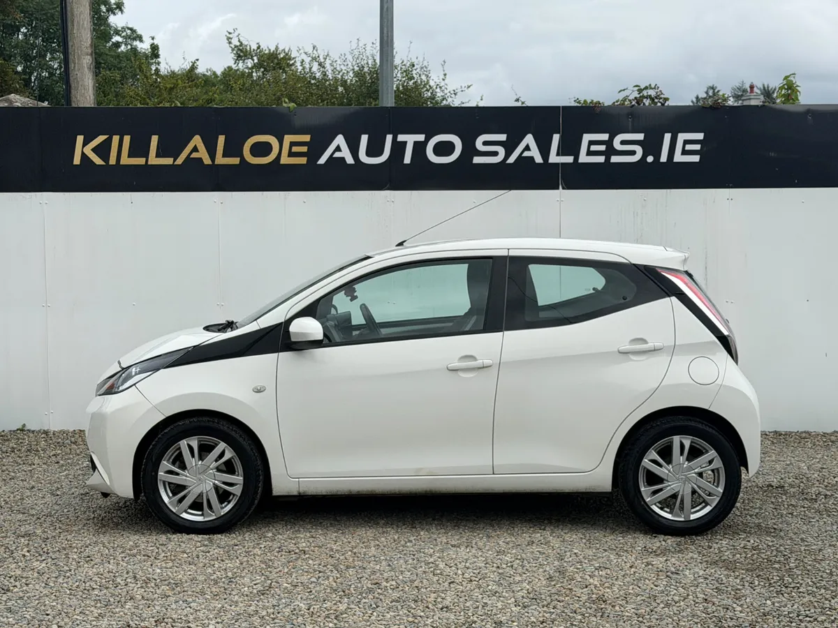 2015 Toyota Aygo 1.0 Petrol - Image 6