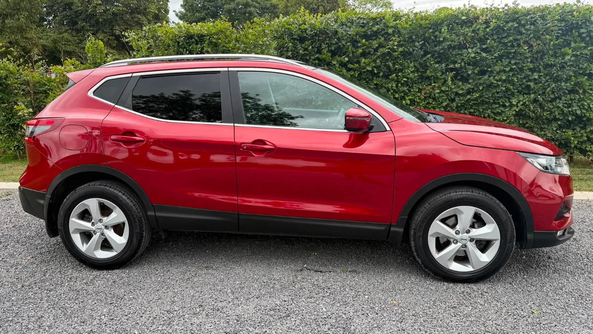 2020 Nissan Qashqai SE Auto 1.5 Dci Pan Roof - Image 2