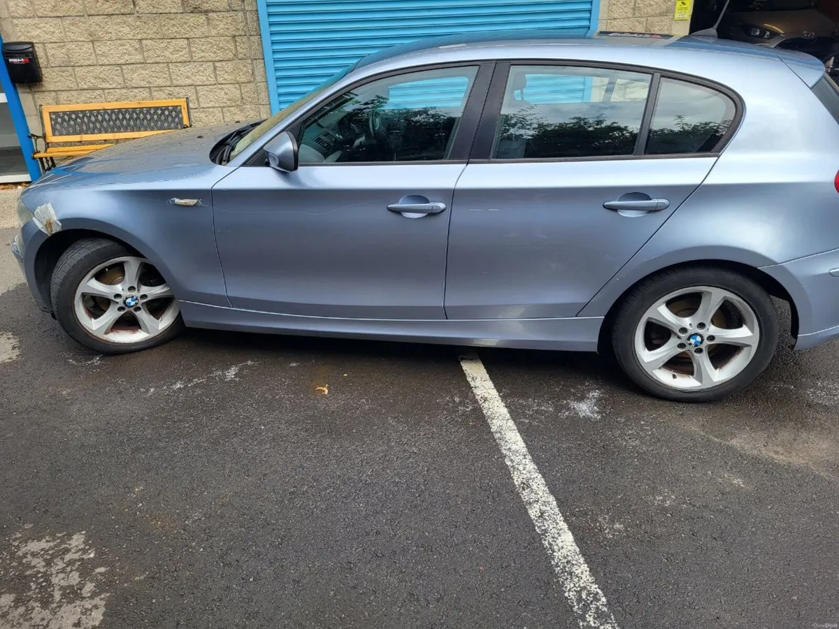 BMW 1-Series 2010 - Image 6