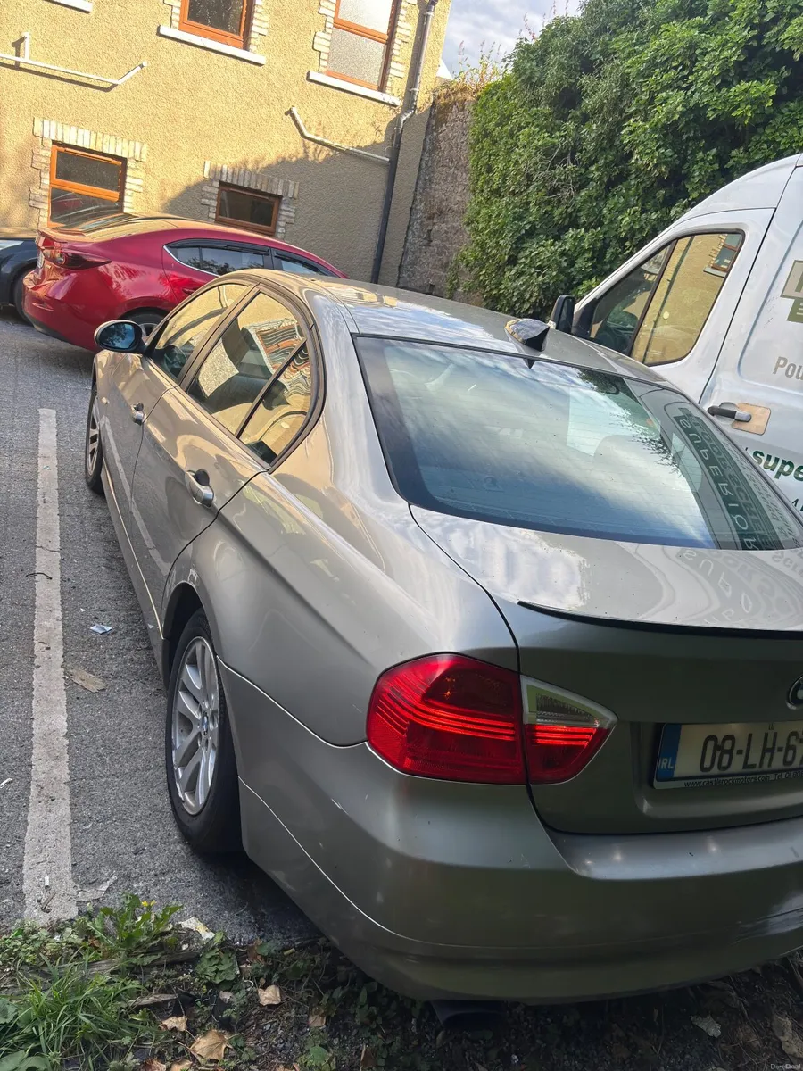 BMW 3-Series 2008 - Image 2