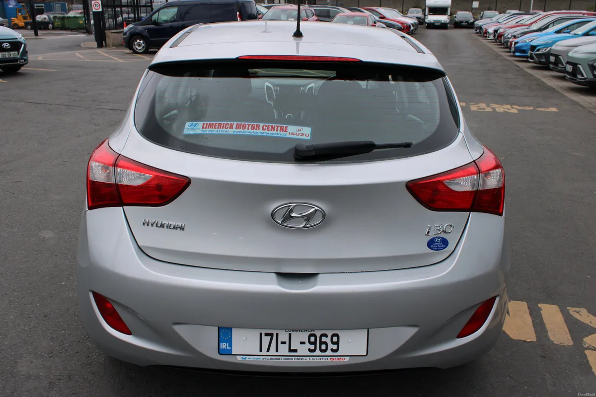 Hyundai i30 2017 - Image 4