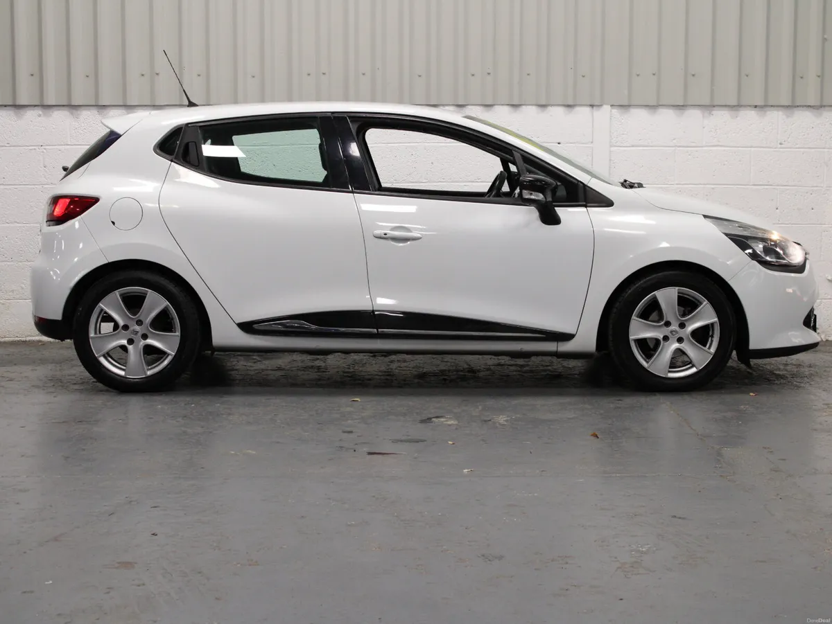 Renault Clio 2015 - Image 5