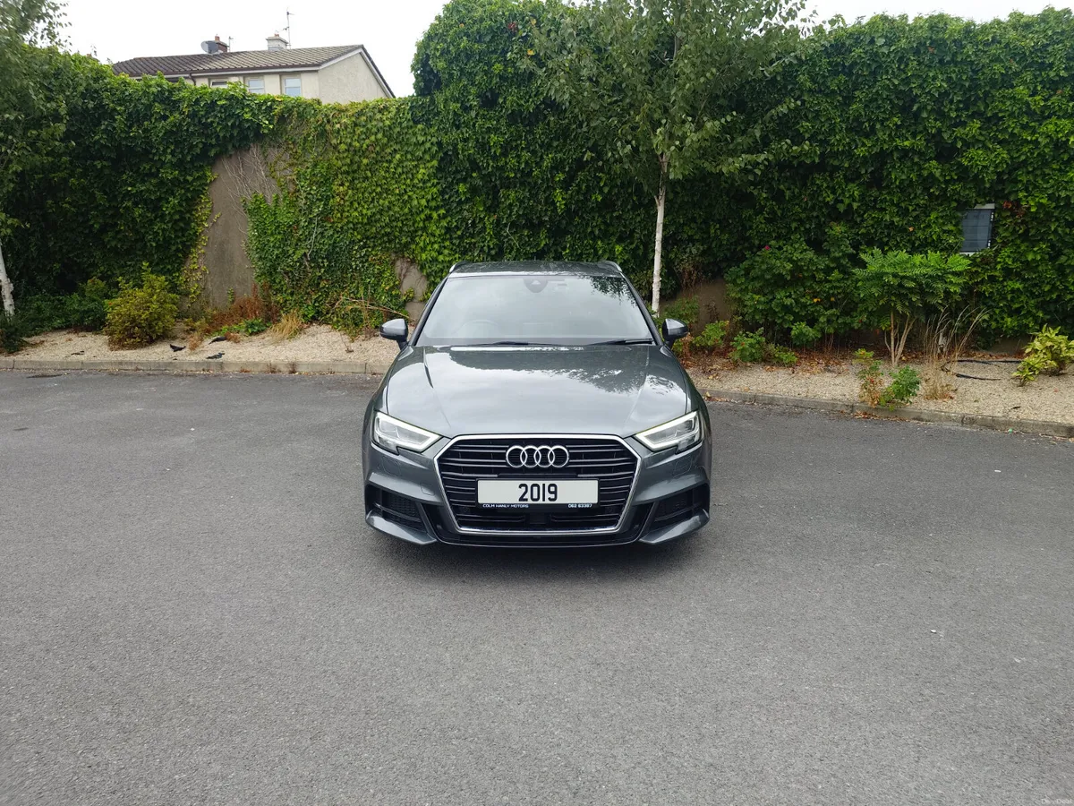 Audi A3 S-Line 1.4 tfsi - Image 2