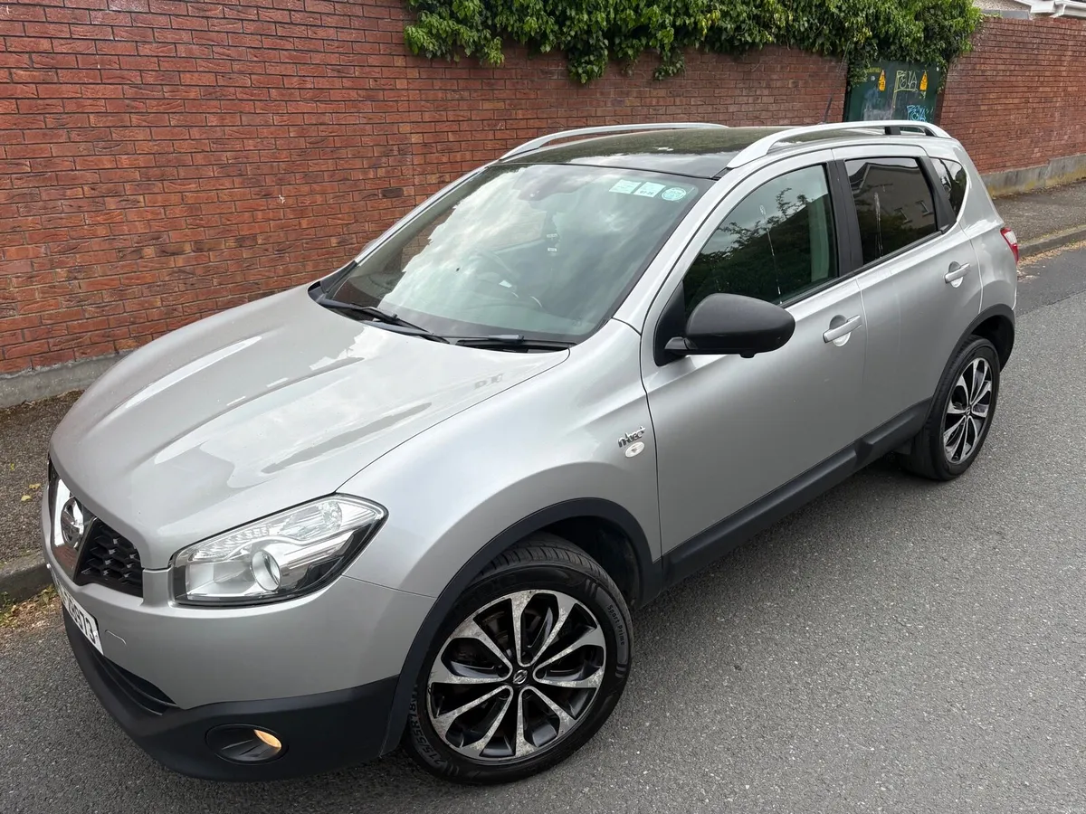 Nissan Qashqai 2013 1.6d SV +4X4 PAN ROOF - Image 6