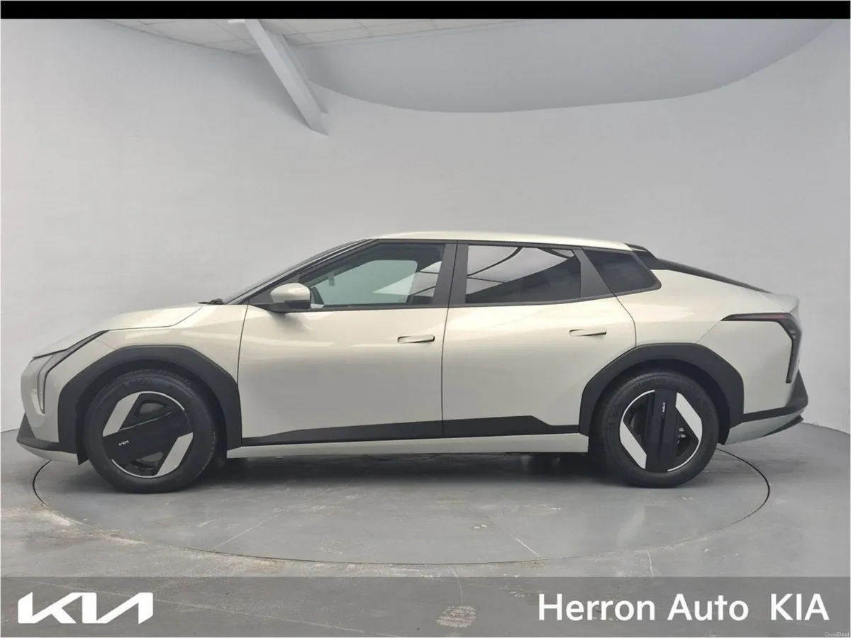Kia EV4 EV4 Fastback Earth 2 81kw - Image 2