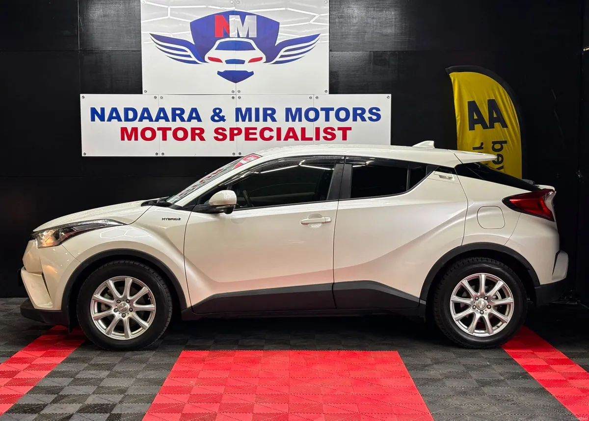 2018 Toyota C-HR - Image 3