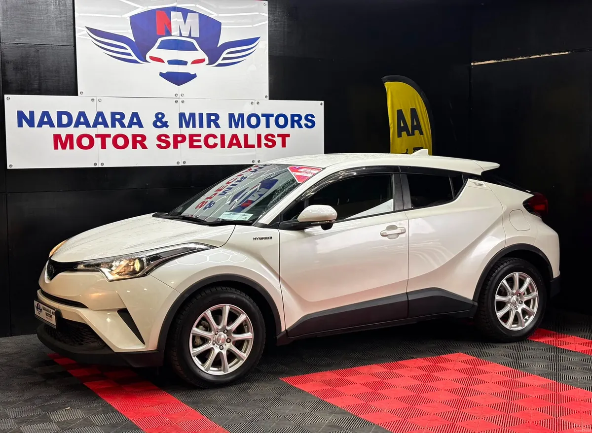 2018 Toyota C-HR - Image 4