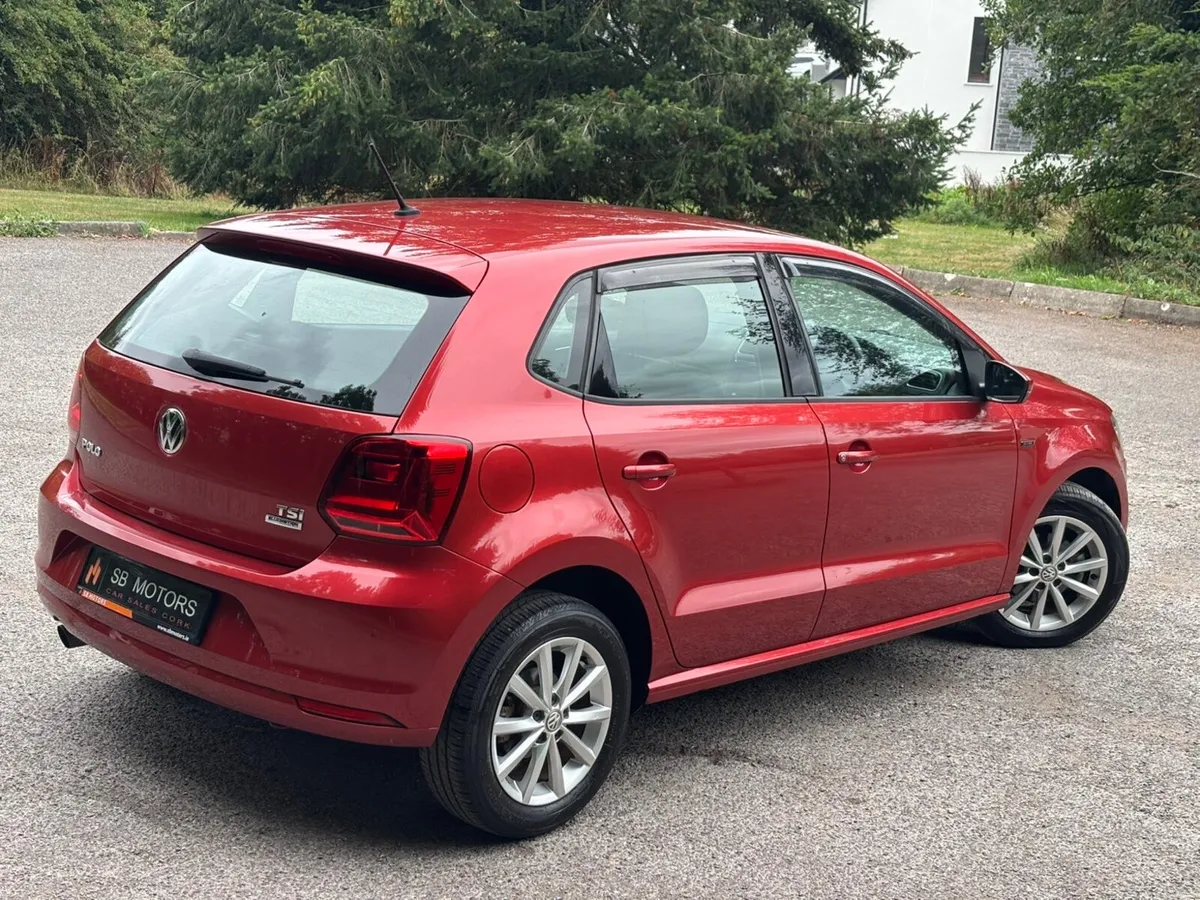 2015 VOLKSWAGEN POLO LOUNGE 1.2L AUTOMATIC 39K - Image 4