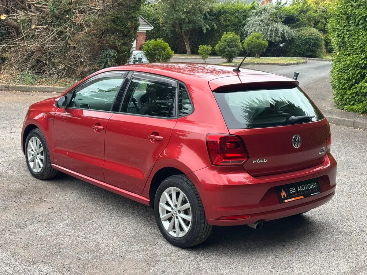 2015 VOLKSWAGEN POLO LOUNGE 1.2L AUTOMATIC 39K - Image 6