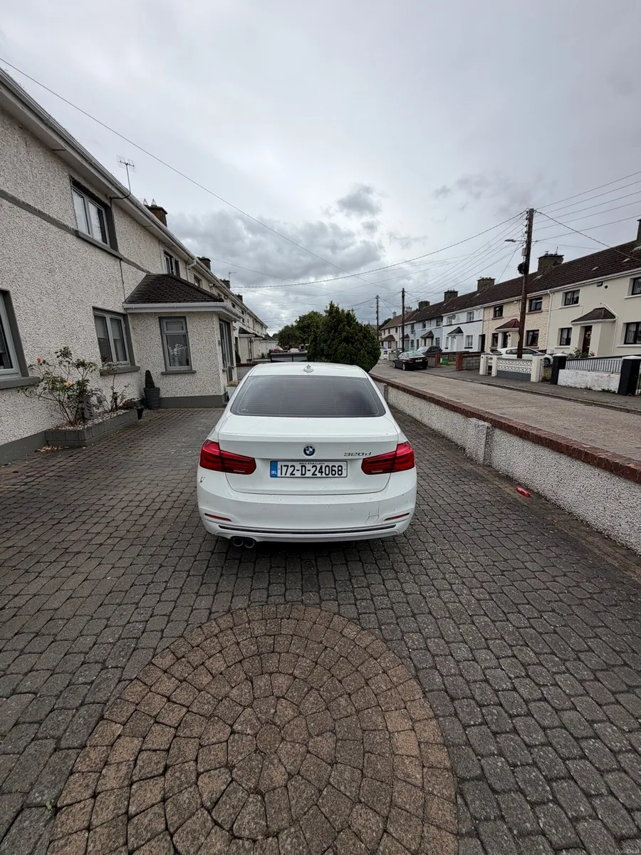 BMW 320D F30 2017 - Image 3