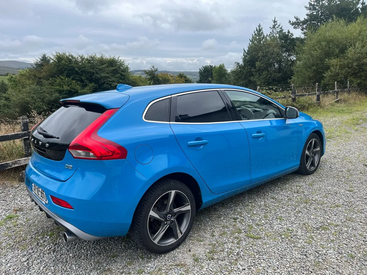 Volvo V40 R design - Image 5