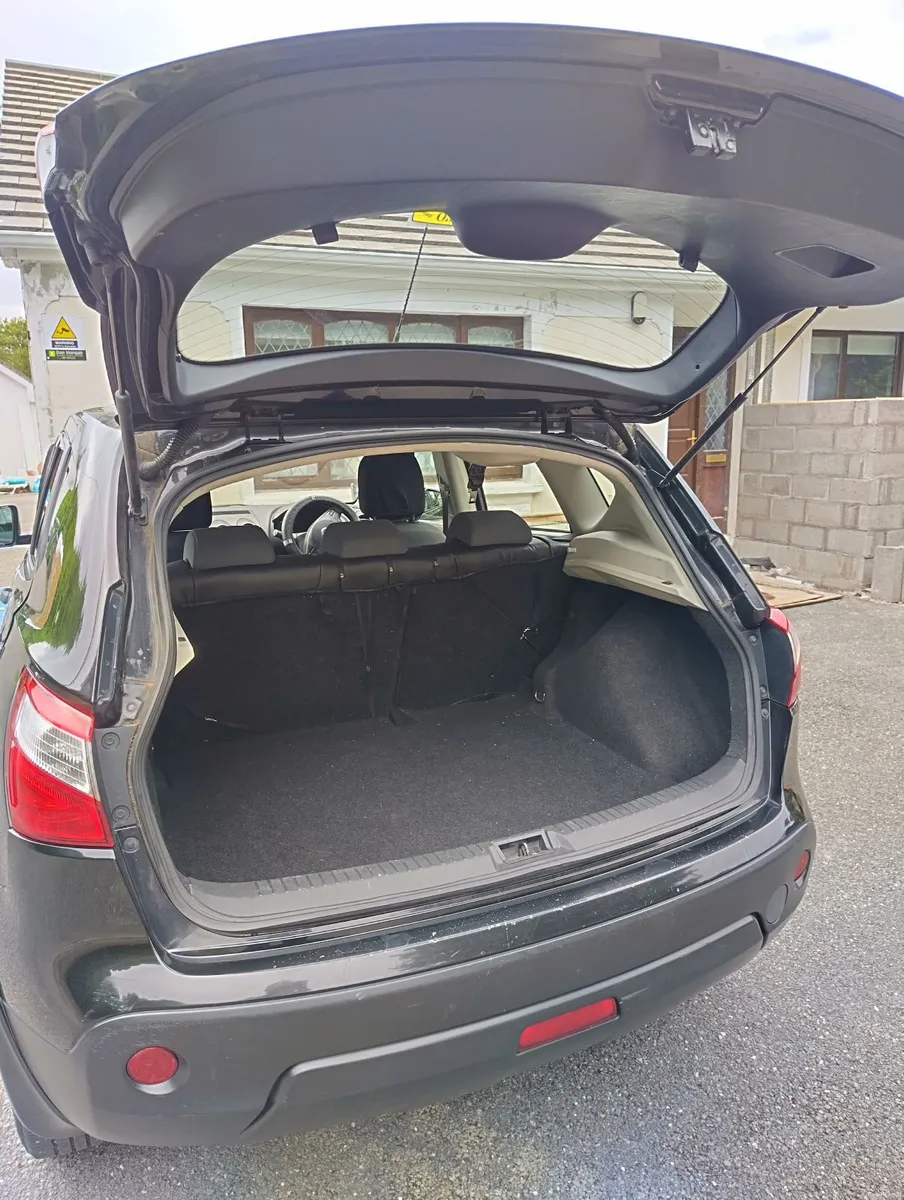 Nissan Qashqai 2011 - Image 3