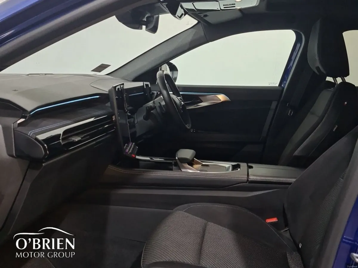 Renault Austral E-TECH Hybrid 200 iconic esprit Al - Image 5