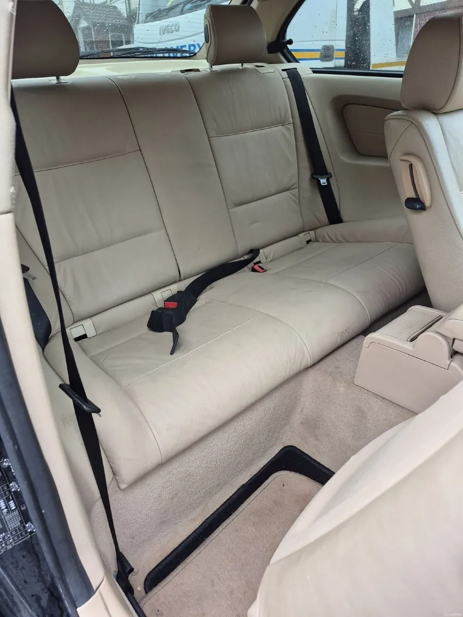 BMW 3-Series 2003 - Image 2