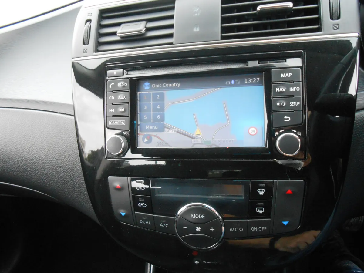 Nissan Pulsar Petrol Manual (Irish Car) 2015 - Image 2