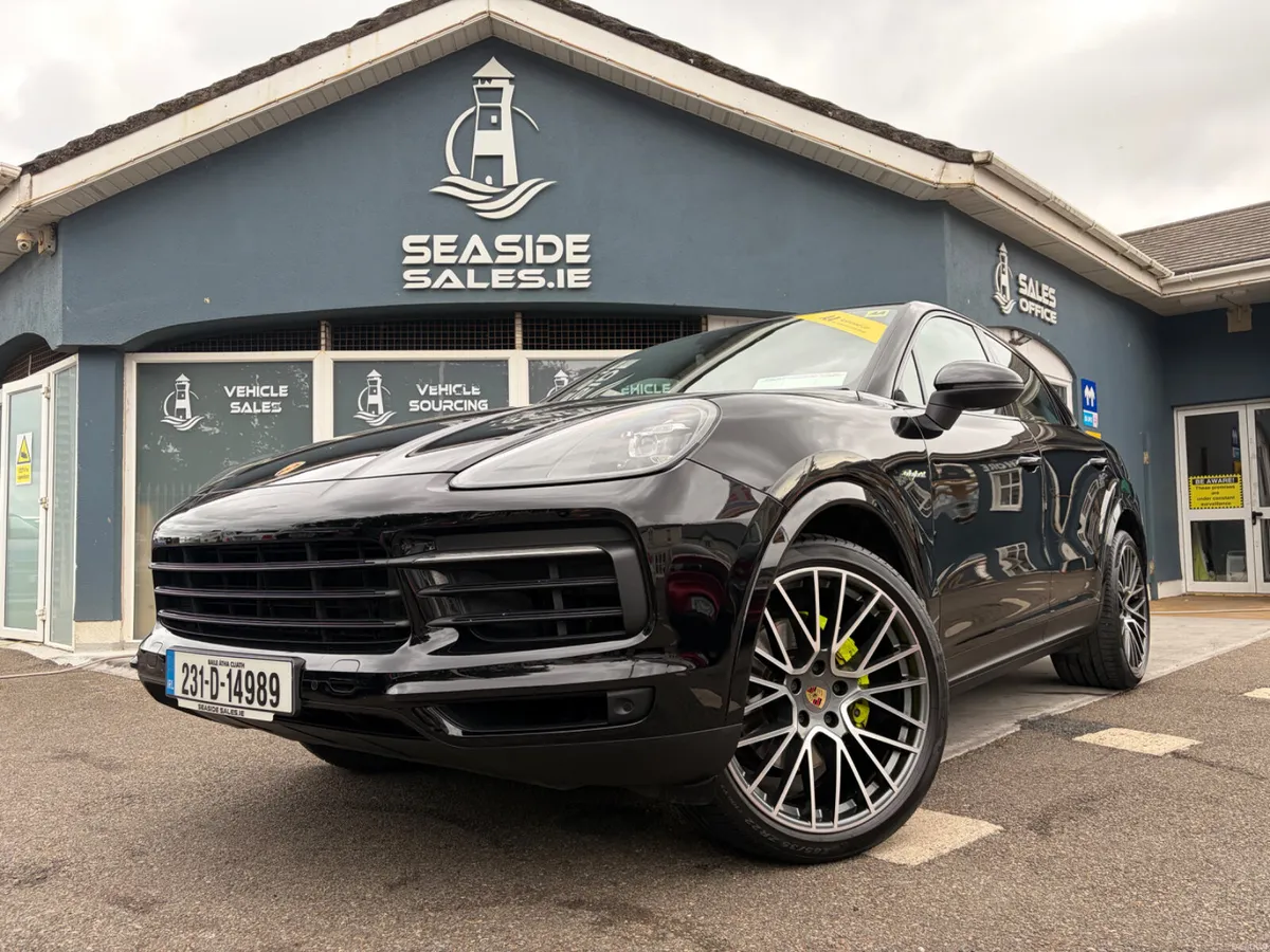 231 Porsche Cayenne Coupe 3.0 Hybrid - Image 1