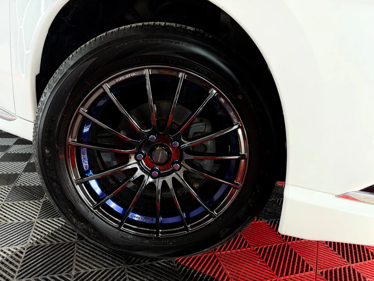 2018 Mitsubishi Outlander 2.0 Petrol Plug in Hybri - Image 4