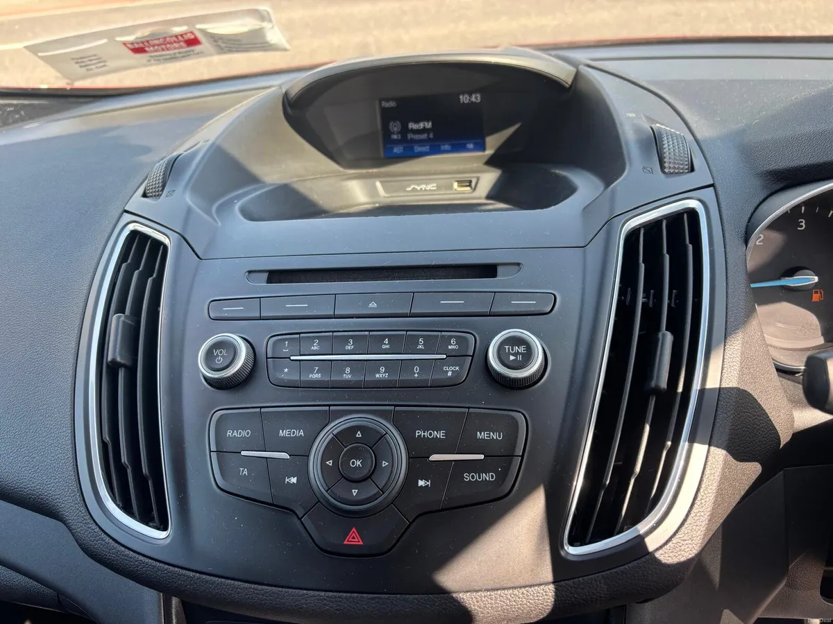 Ford C-Max 2016  DIESEL  LOW  MILEAGE - Image 3
