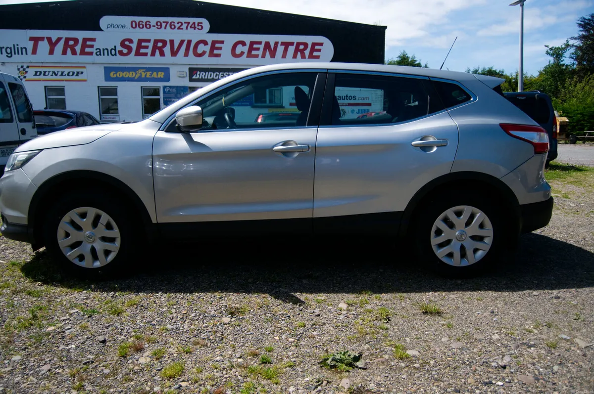 Nissan Qashqai 2014 1.2 PET XE - Image 4