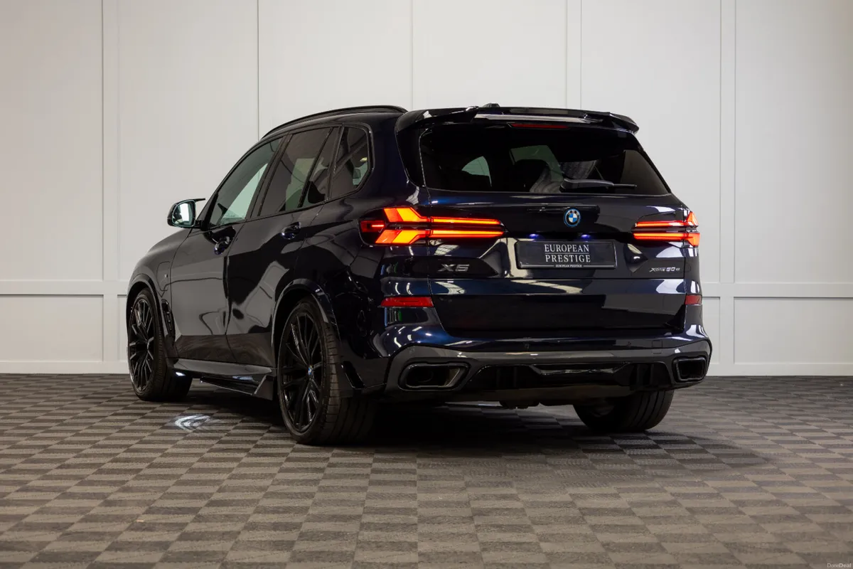 242 BMW X5 X-Drive 50e M-Sport - Image 4