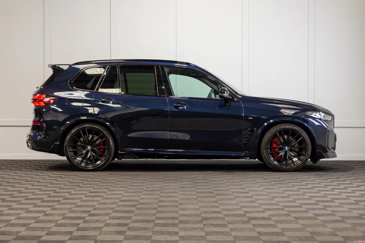 242 BMW X5 X-Drive 50e M-Sport - Image 6