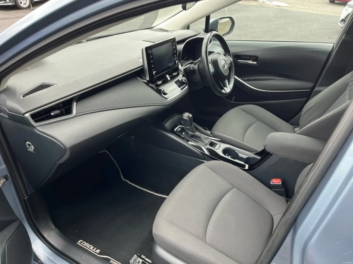 Toyota Corolla COROLLA HYB LUNA SALOON - Image 6