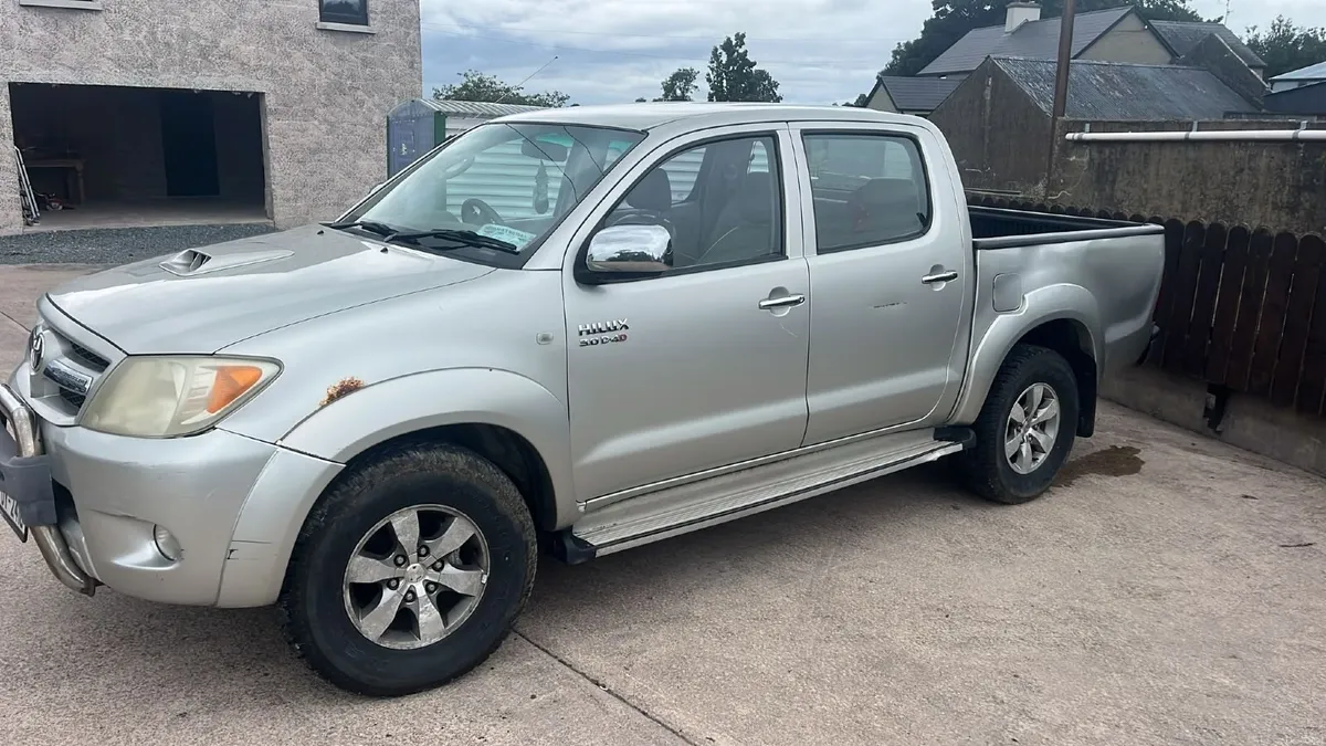 Toyota Hilux 2006 - Image 3