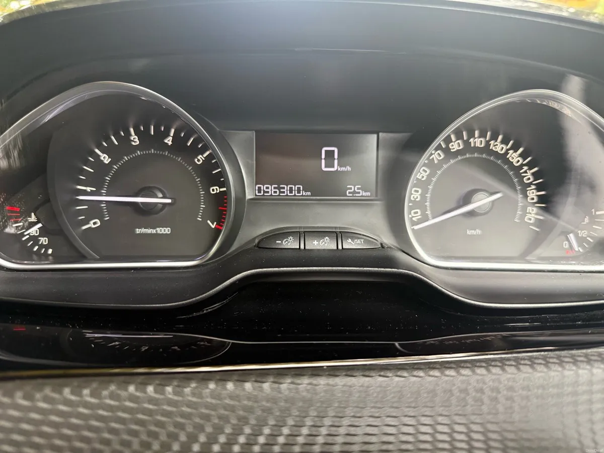 2016 Peugeot 208 Allure low KMS NCT 11/27 - Image 6