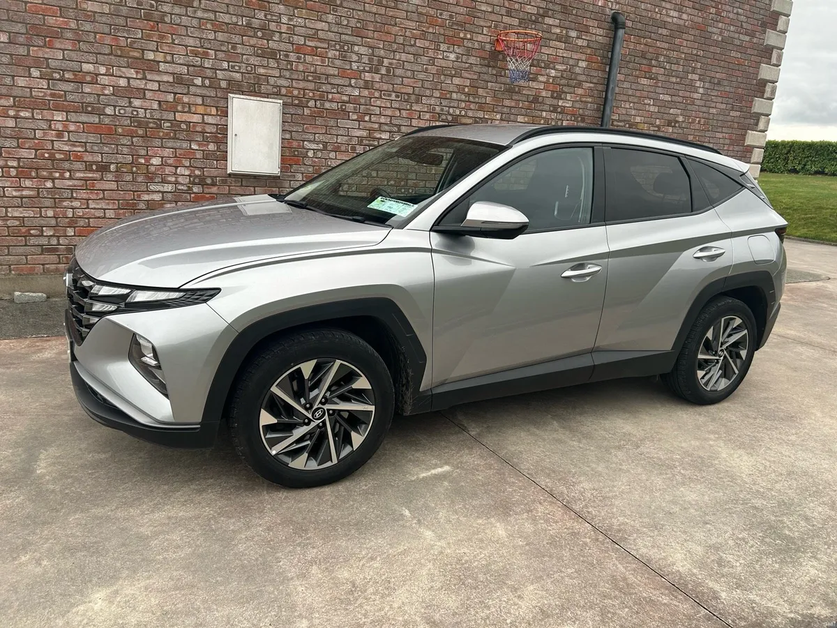 2022 Hyundai Tucson Executive - Image 3