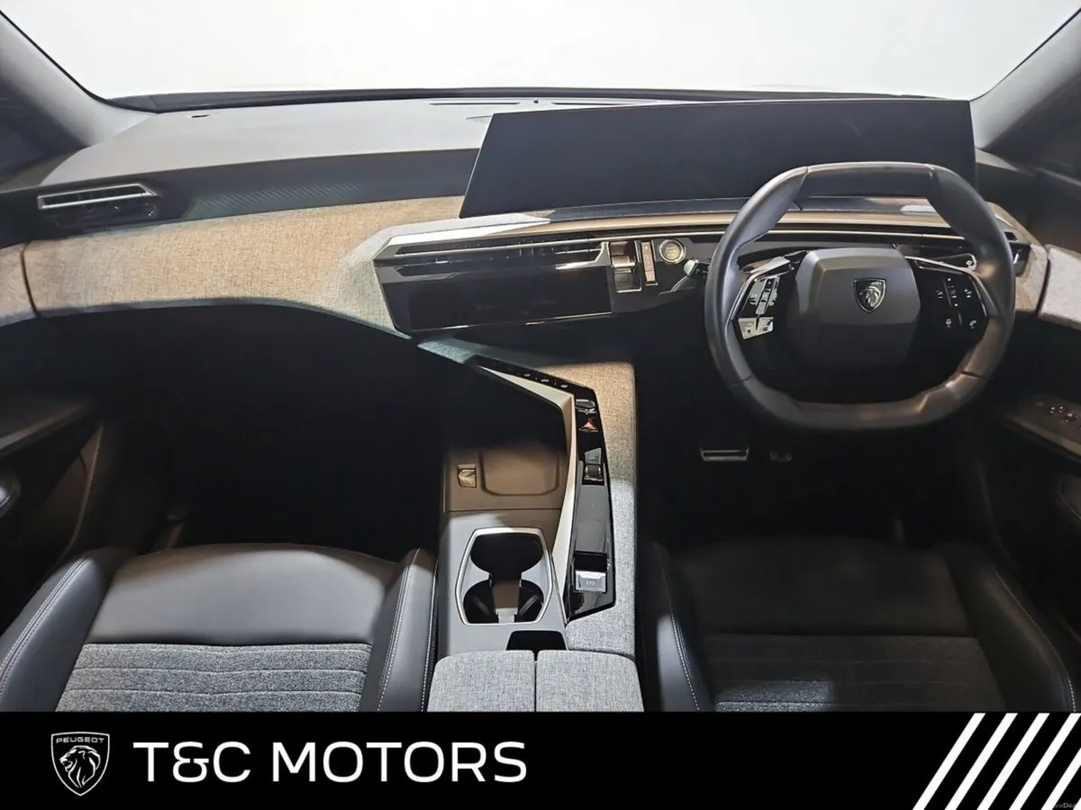 Peugeot 3008 1.2 MHEV 145bhp eDCS6 Allure - Image 2