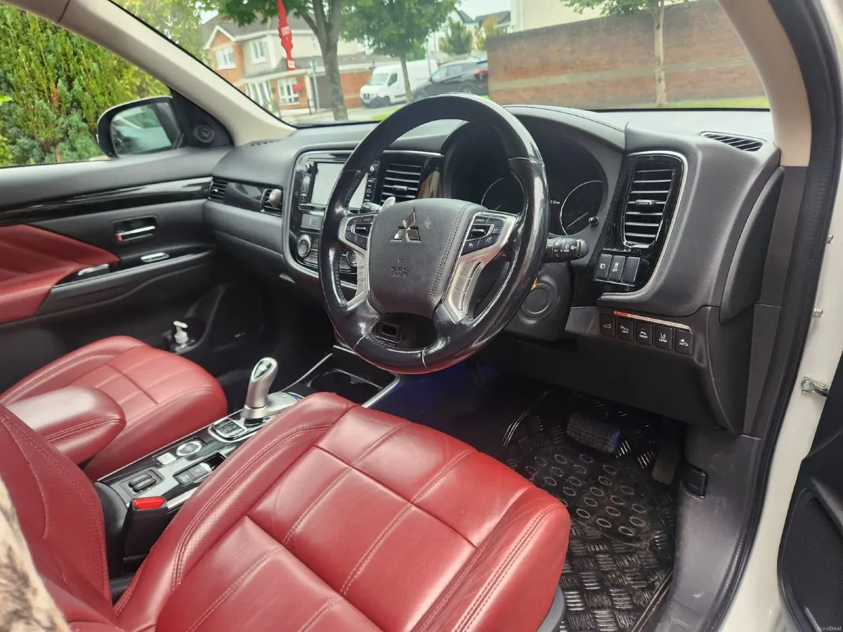 Mitsubishi Outlander 2017 - Image 6