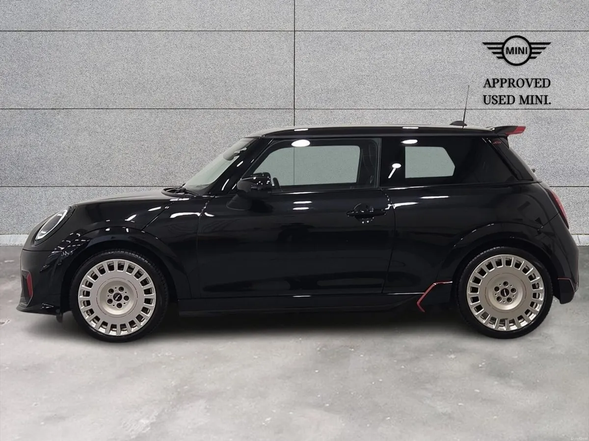 Mini Cooper John Cooper Works - Image 3