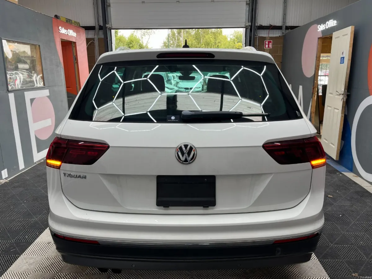Volkswagen Tiguan 2018 VOLKSWAGEN TIGUAN TSI HIGH - Image 4