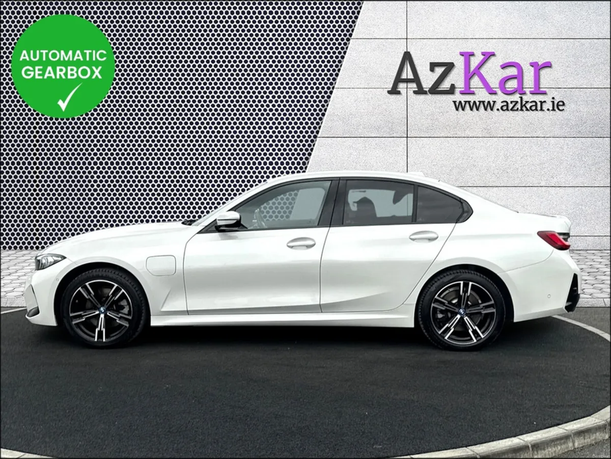 BMW 3-Series 2023 M-SPORT 2.0 PETROL PLUG IN HYBRI - Image 5