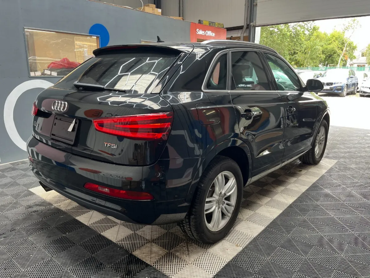Audi Q3 2015 AUDI Q3 1.4TFSI AUTOMATIC / PARKING C - Image 3