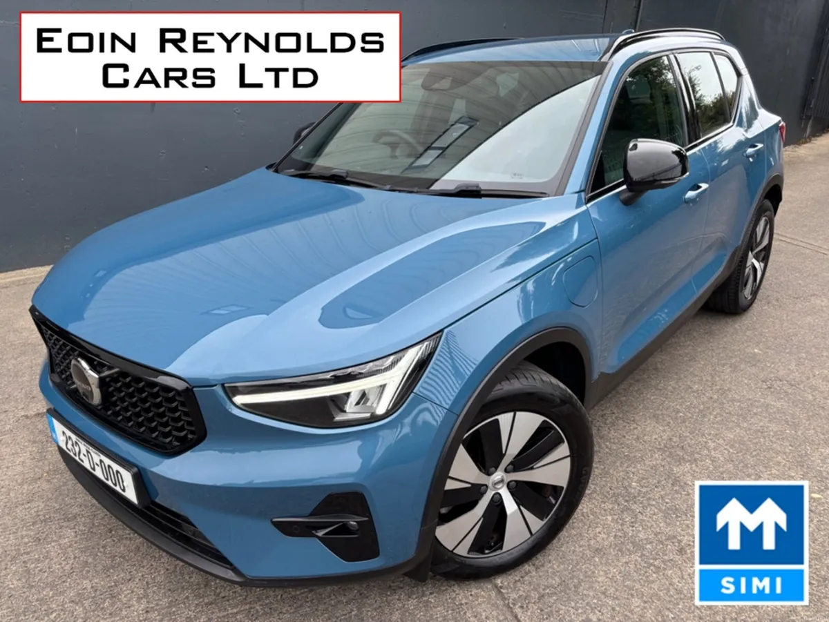 Volvo XC40 232 T4 RECHARGE PHEV AUTO PLUS LOW KMS - Image 1