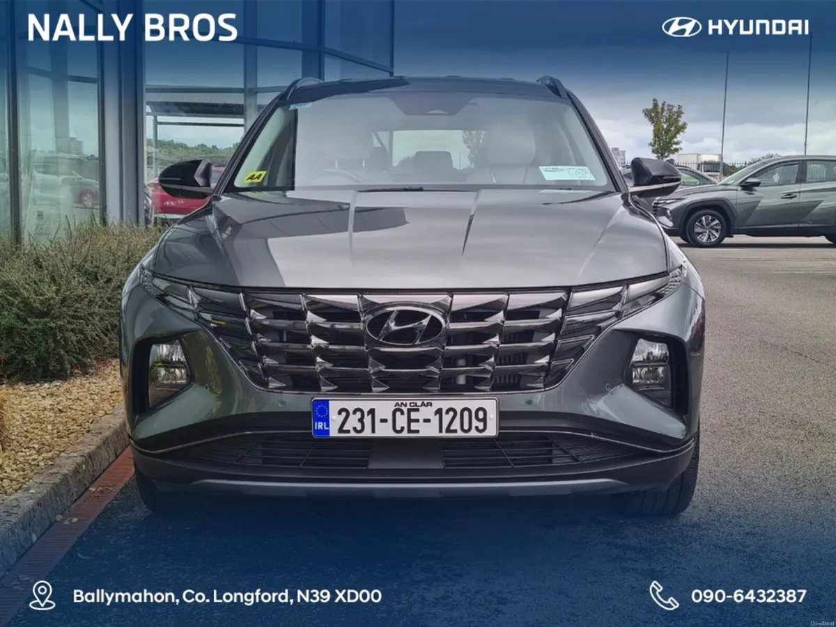 Hyundai Tucson IX35 EXECUTIVE PLUS TWO TONE 5DR - Image 2