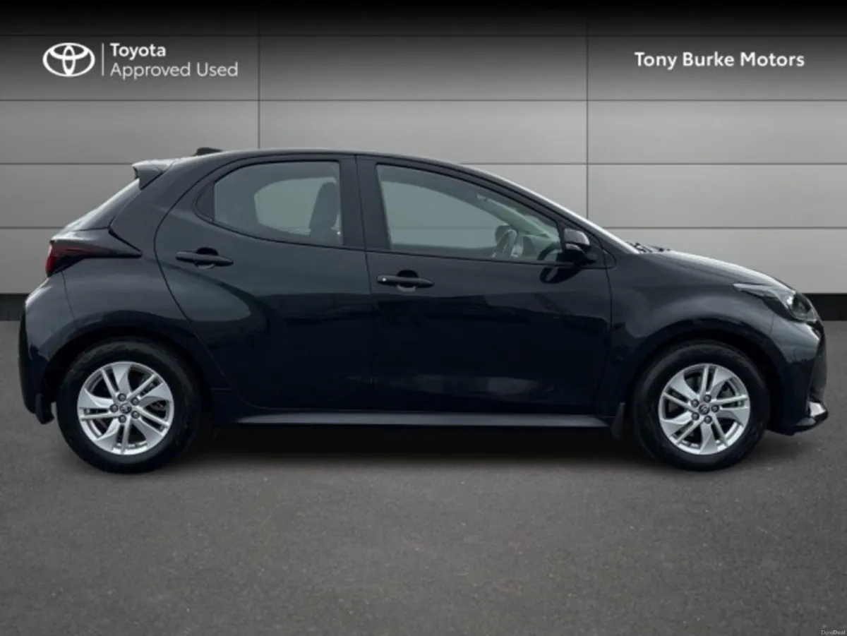 Toyota Yaris - Hybrid - New Generation - Luna Edit - Image 3