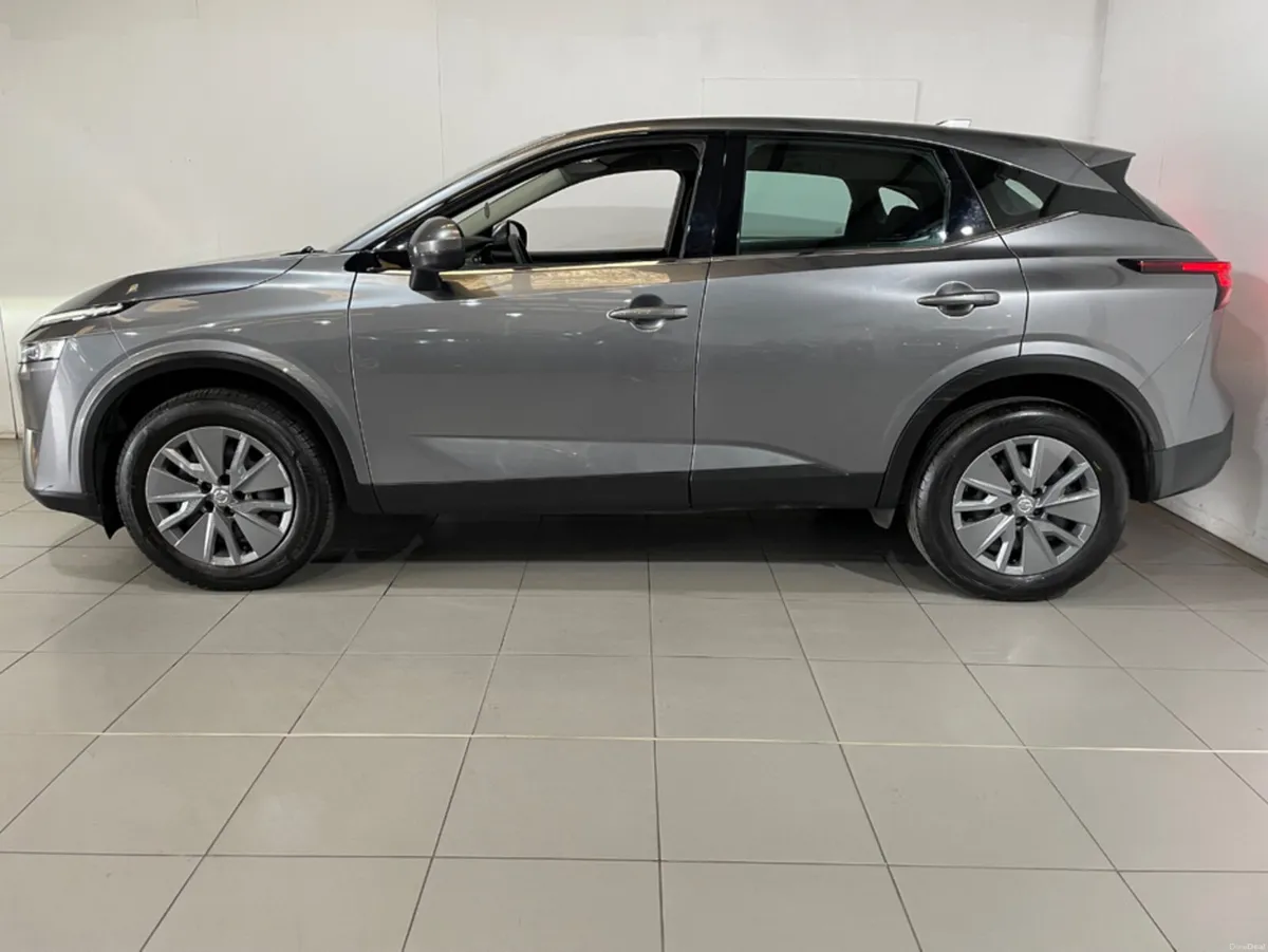 Nissan Qashqai 1.3 PETROL XE 4DR - Image 6