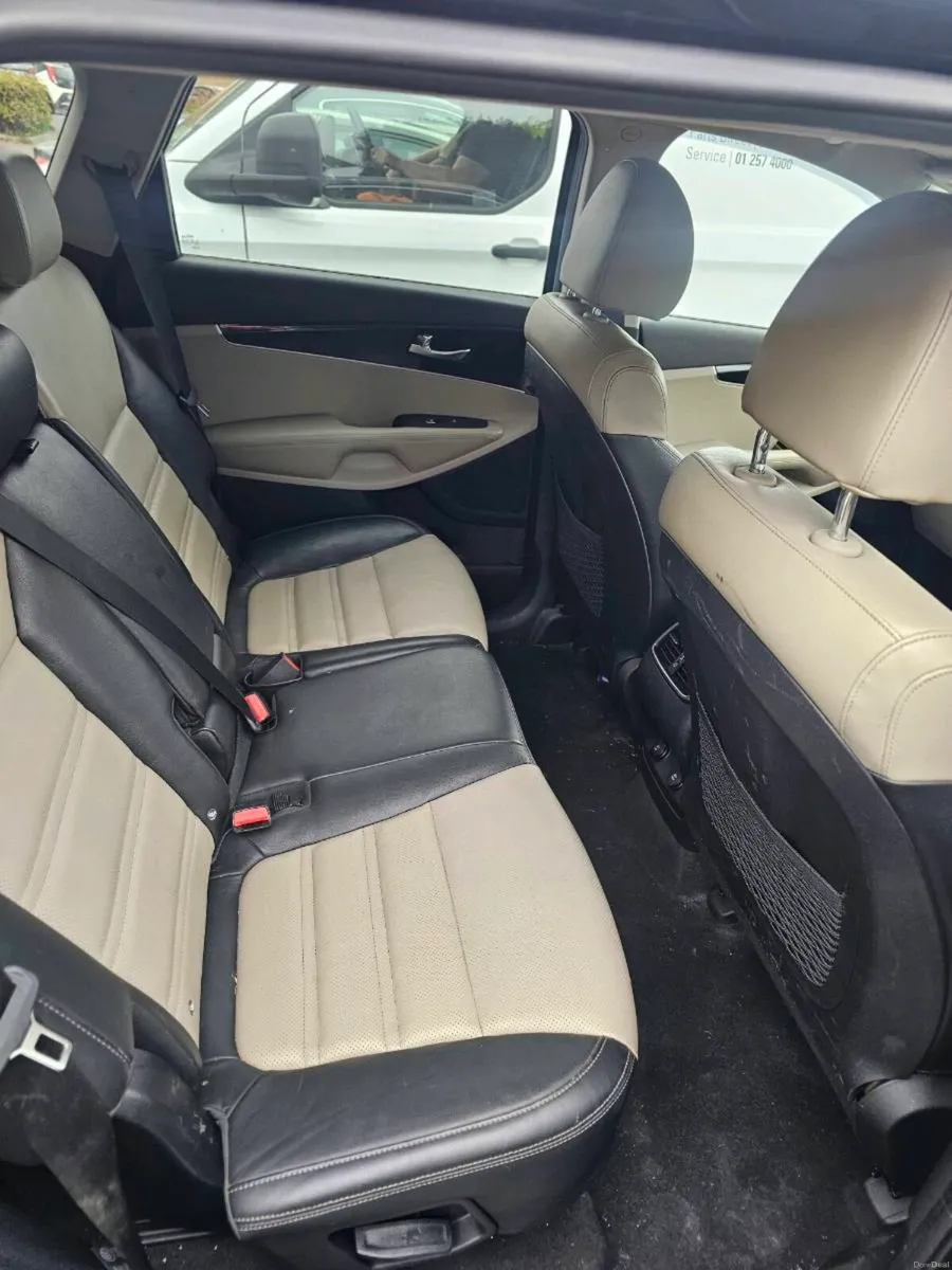 Kia Sorento - Image 6
