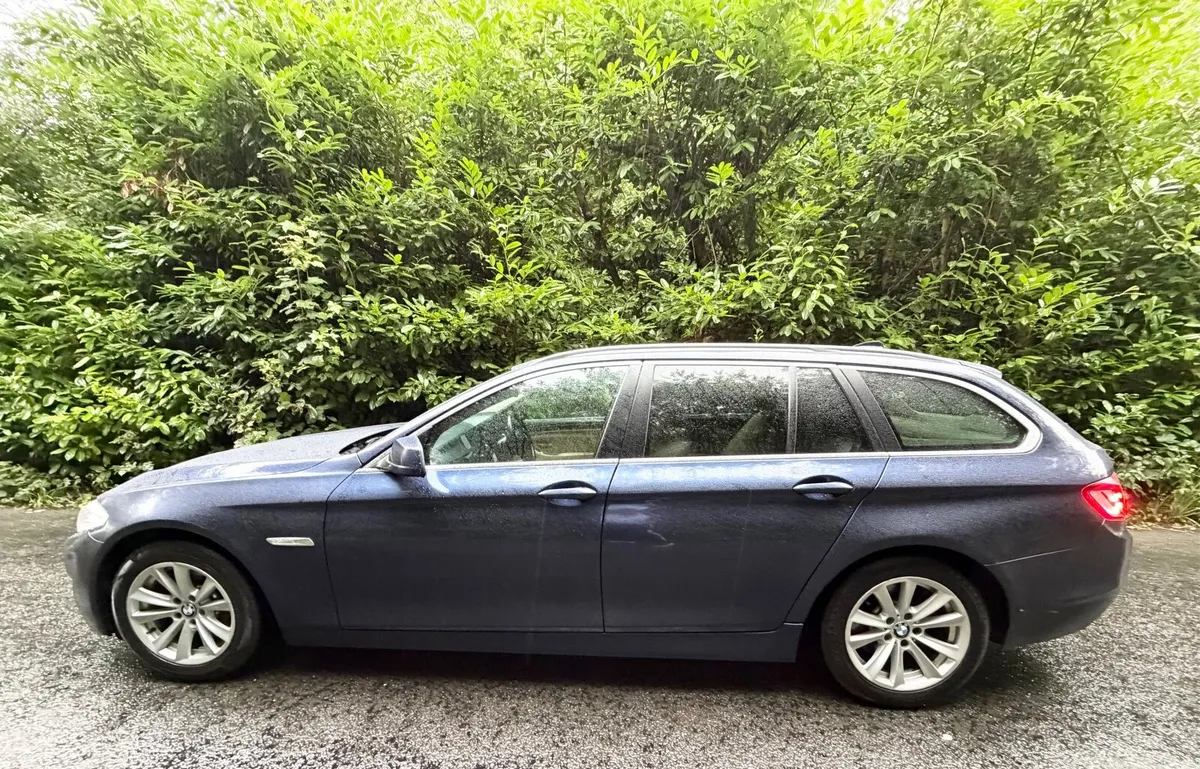 BMW 520D SE Touring Automatic 2011 - Image 4