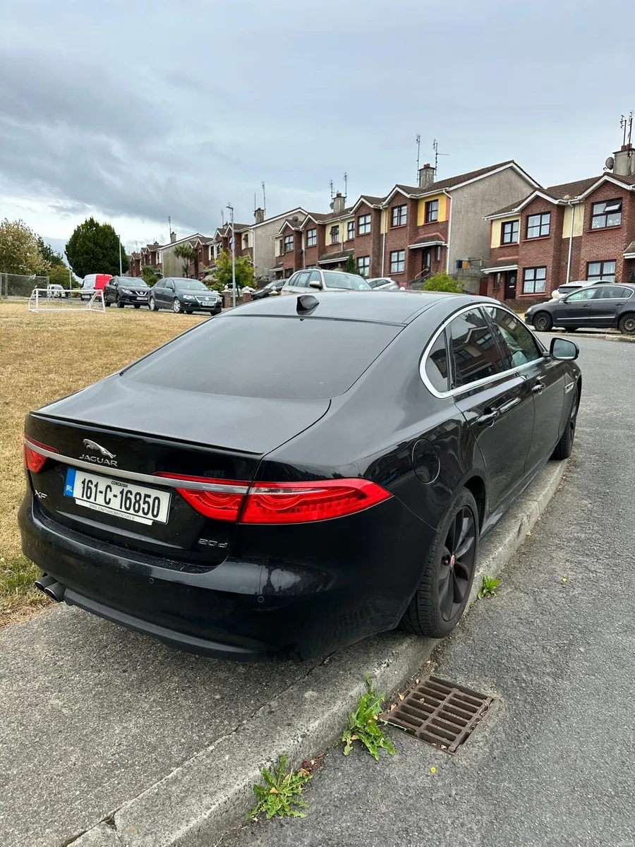 Jaguar XF - Image 3
