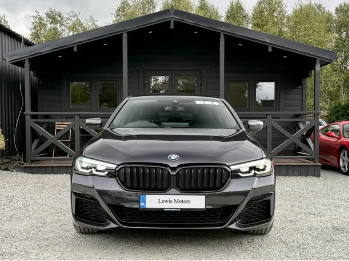 BMW 5-Series 530e M Sport, BLACK LEATHER, ADAPTIVE - Image 2