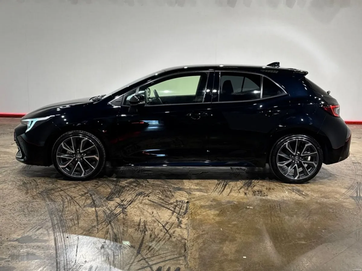 Toyota Corolla 1.8 HYBRID AUTOMATIC GZ EDITION (TO - Image 6